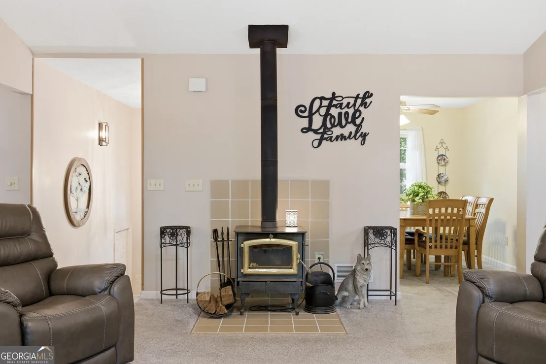 Photo of 325 Springwood Drive
