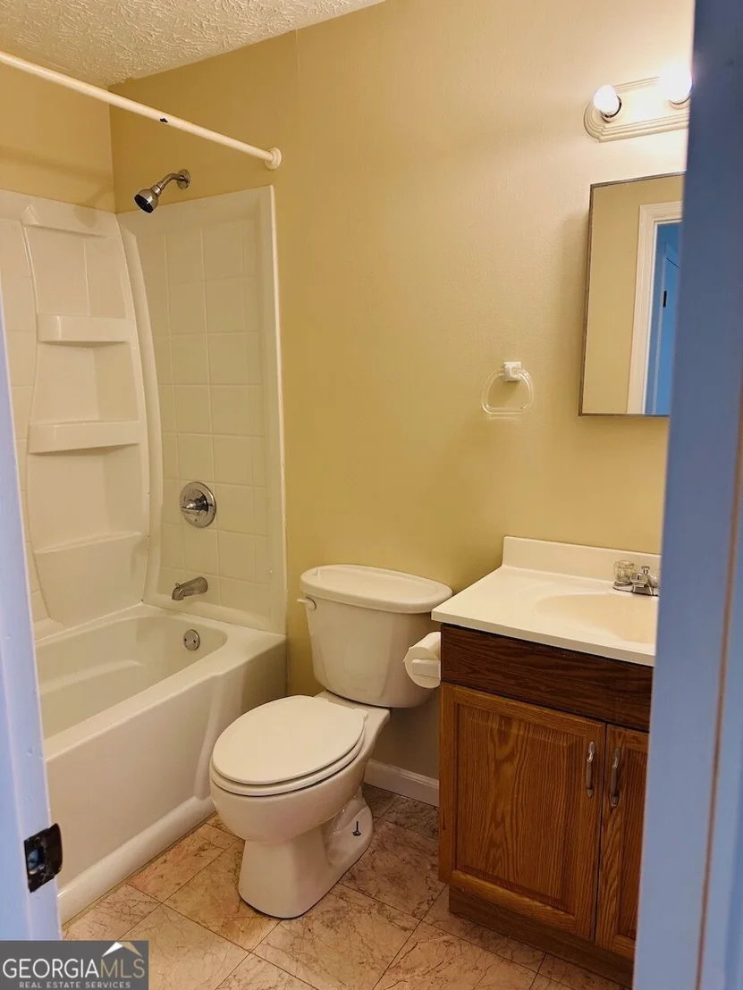 Photo of 115 W Pyne Drive