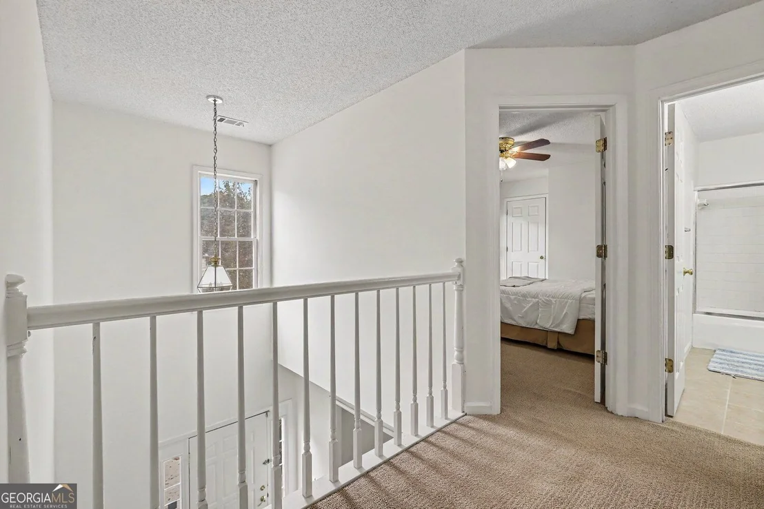 Photo of 3725 Longlake Drive