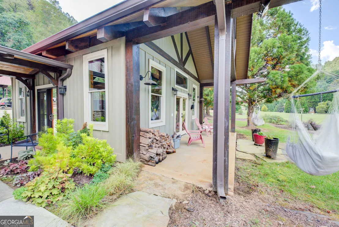 Photo of 141 Flying Ranch Drive