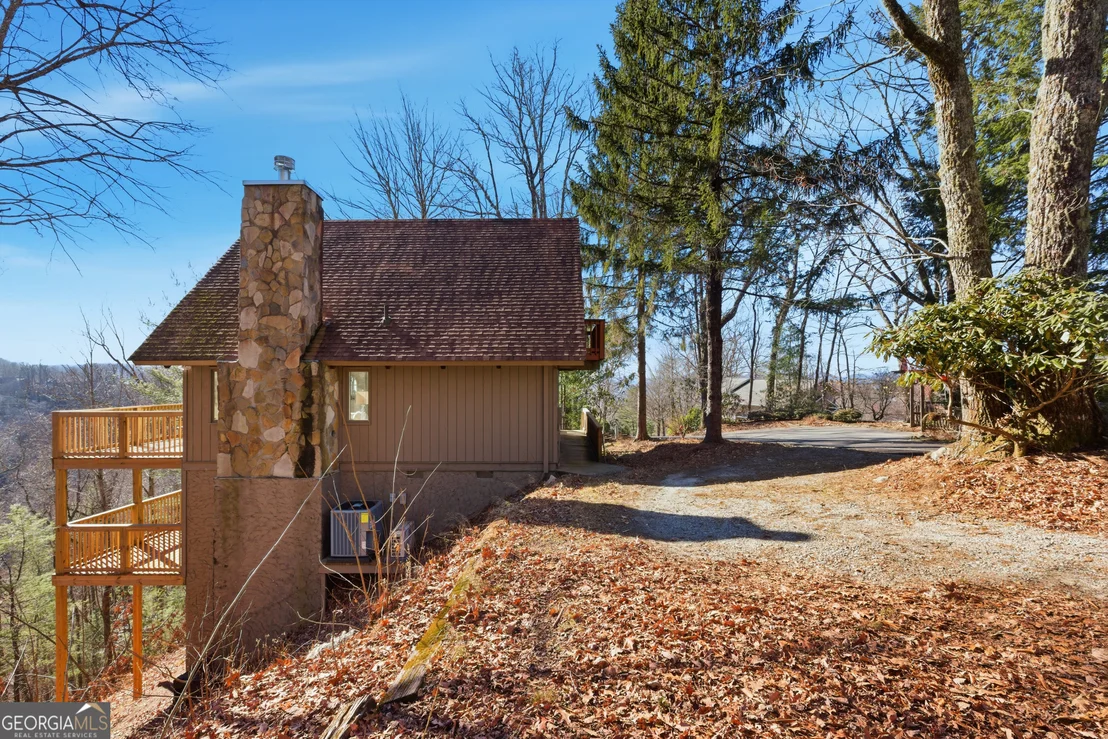 Photo of 291 Saddleback Circle
