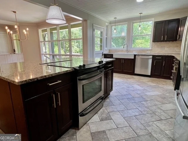 Photo of 617 Smith Street S