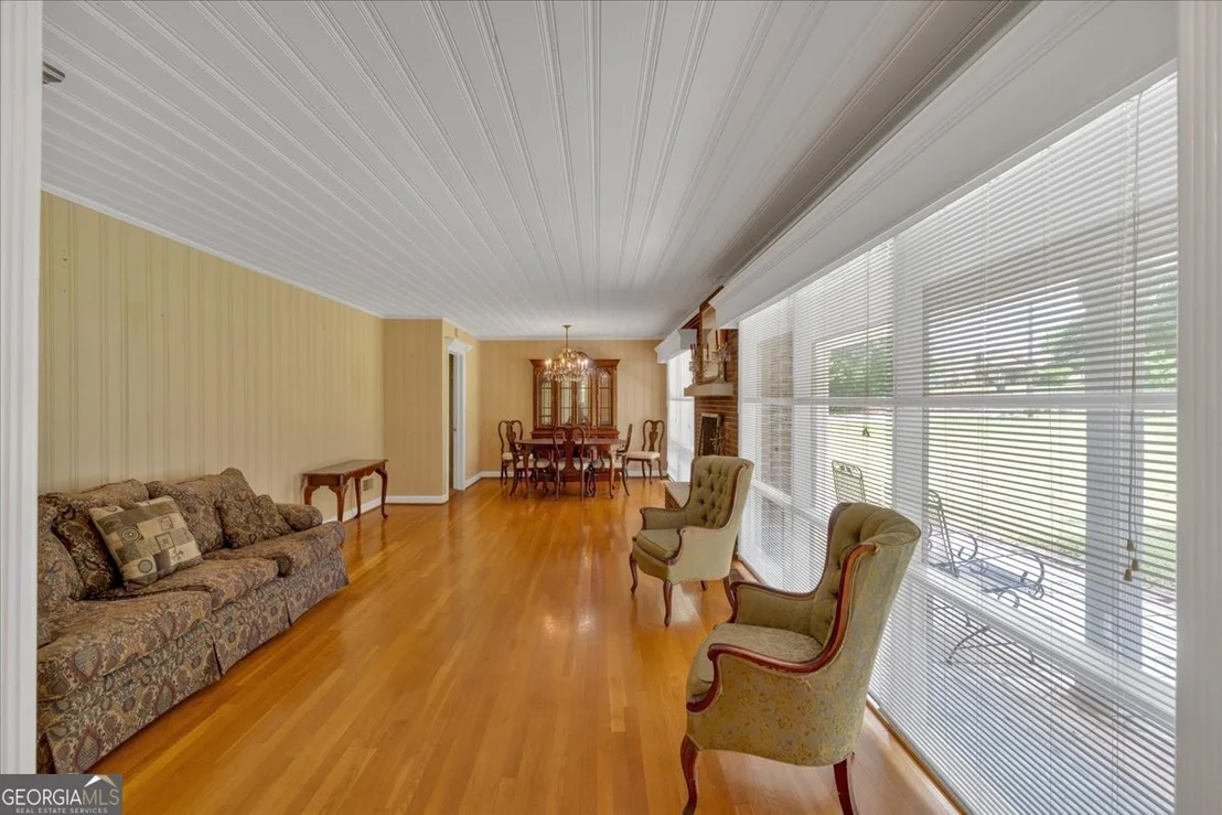 Photo of 107 Lakeview Drive