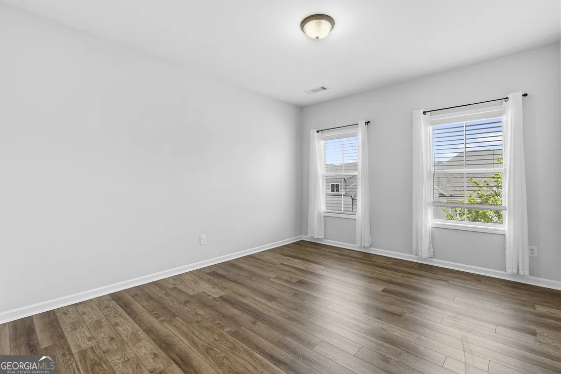 Photo of 710 Bridgeview Drive