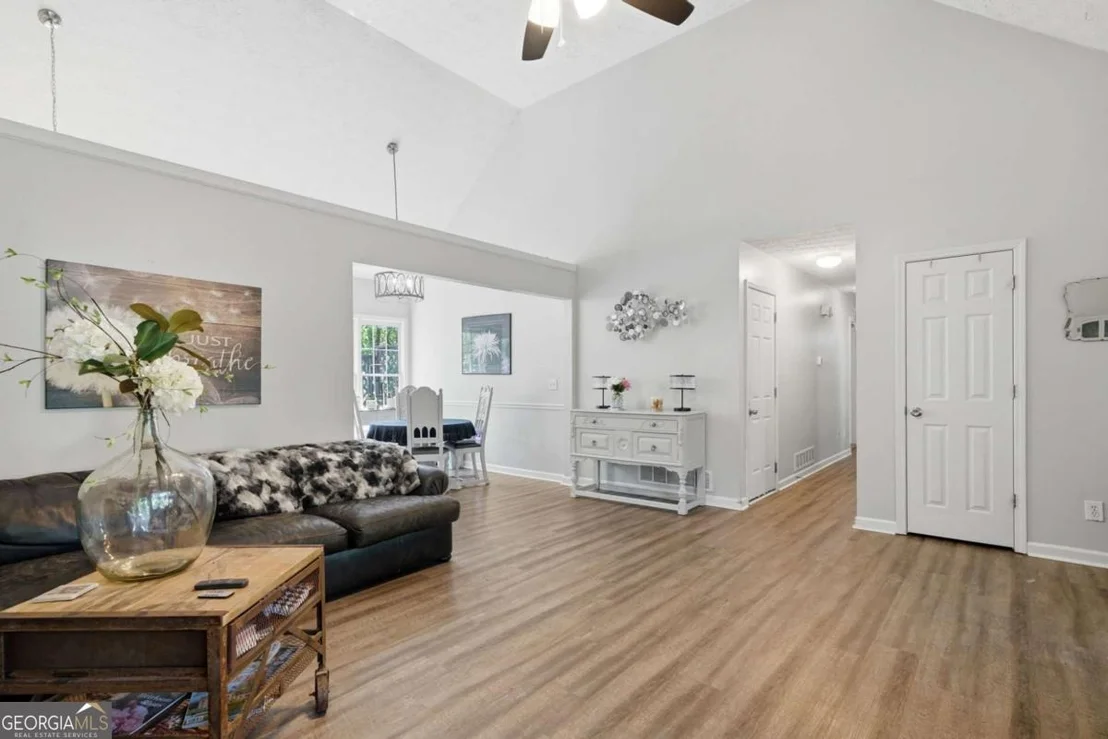 Photo of 118 Brookhaven Lane