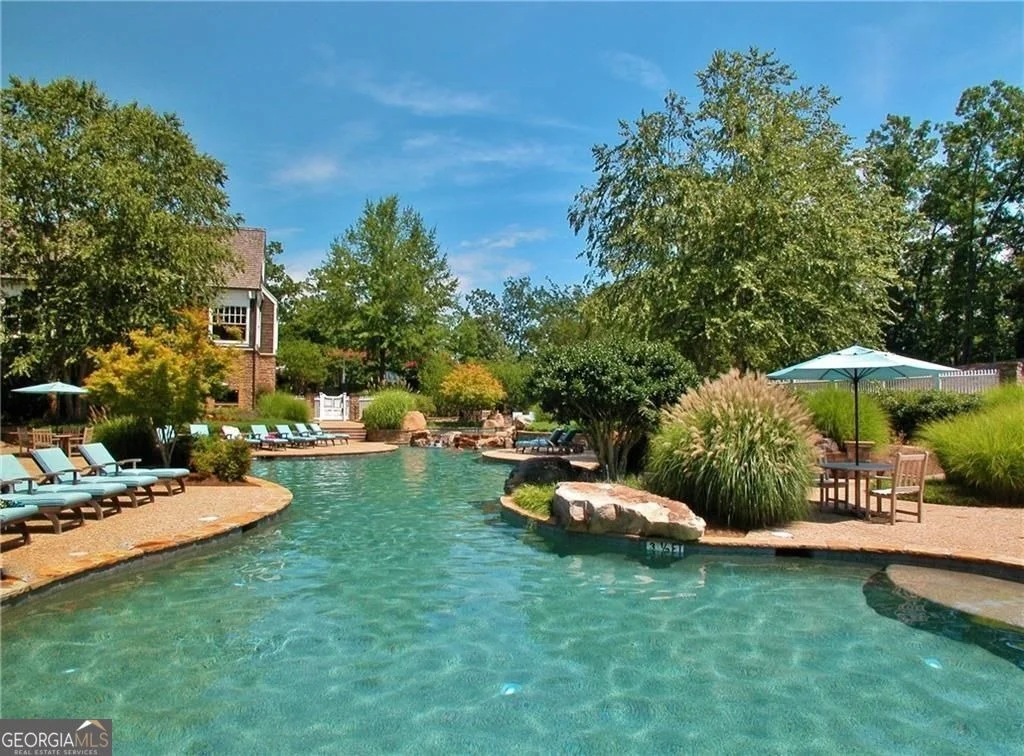 Photo of 6756 Hedge Row Lane