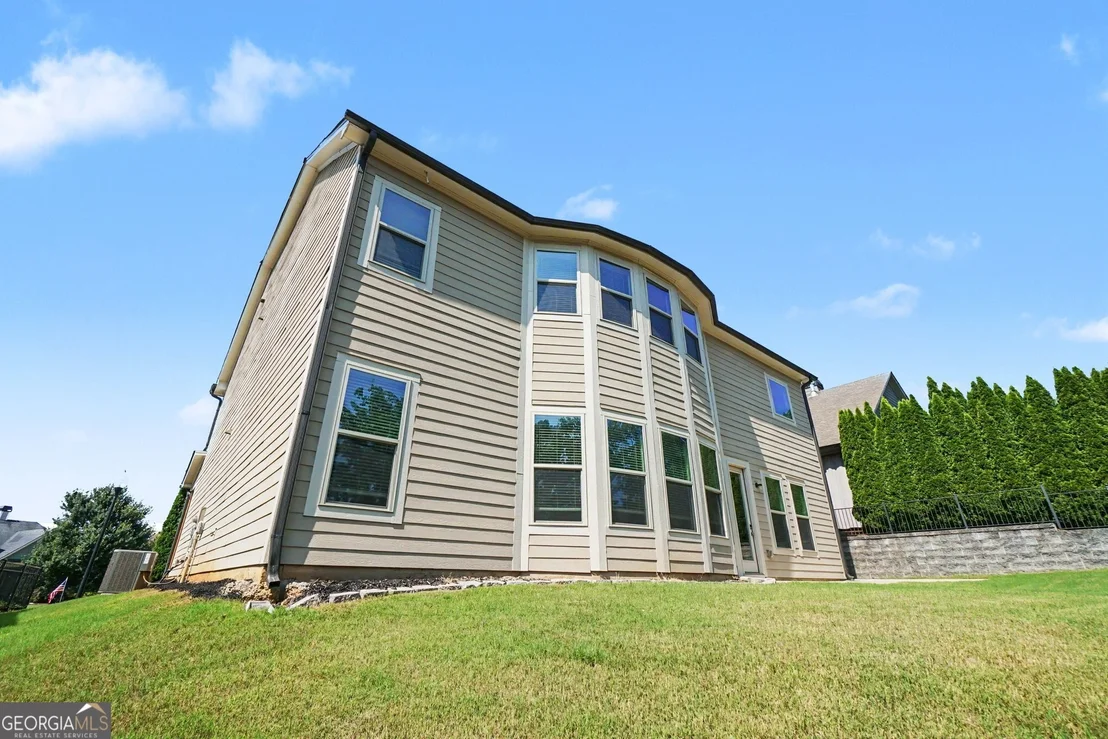 Photo of 411 Ridgeway Lane