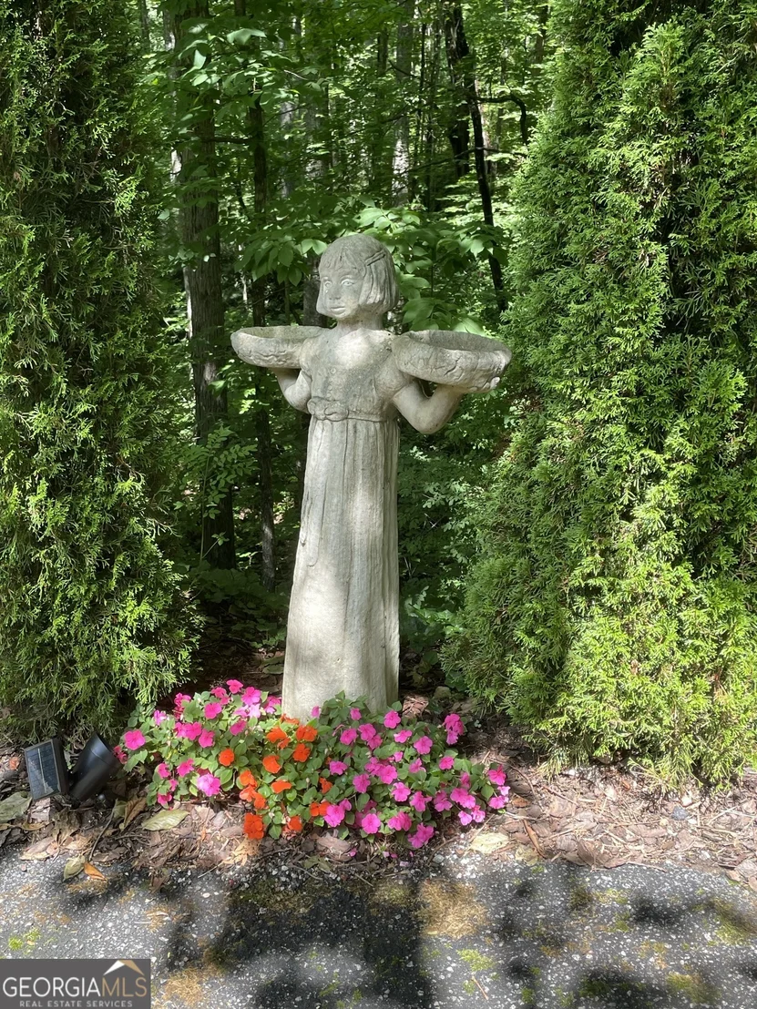 Photo of 499 Ridgepole Drive