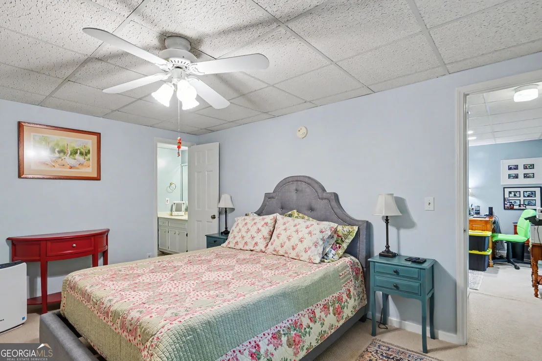 Photo of 854 Saddleback Circle
