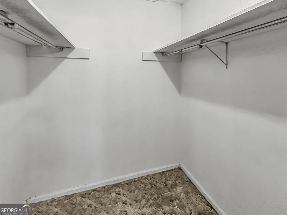 Photo of 411 Edgewater Circle