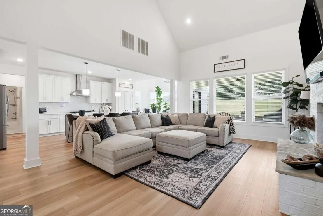 Photo of 2049 Chestnut Oak Trail
