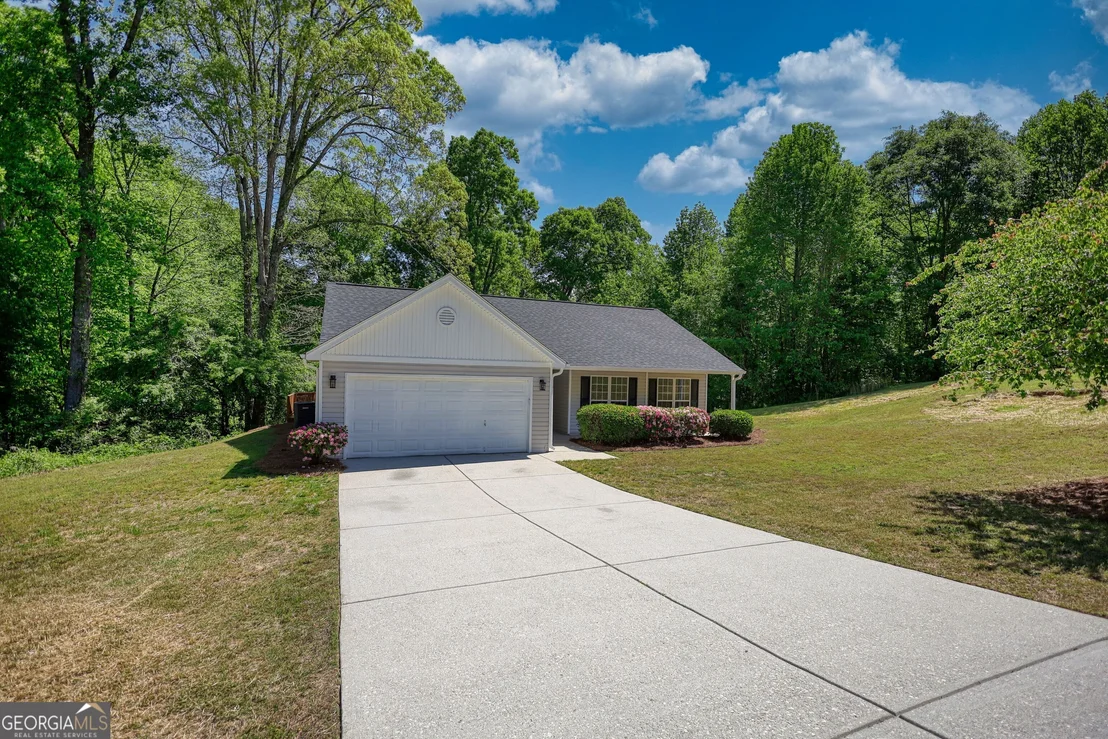 Photo of 854 Hawk Creek Trail