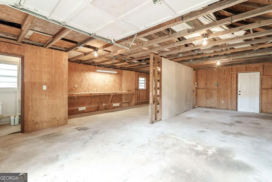 Photo of 1180 Green Briar Drive