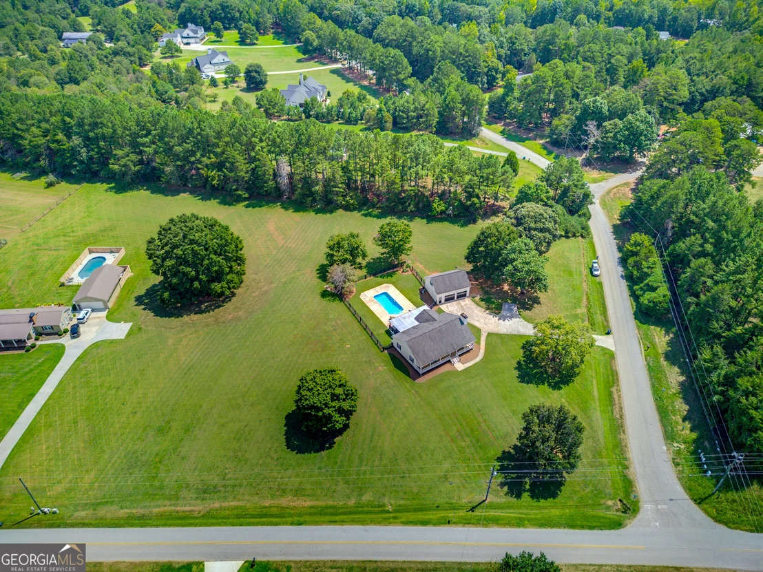 Photo of 15 Davis Road