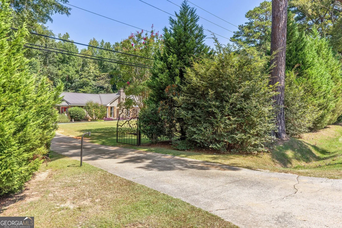 Photo of 6811 Mobley Road