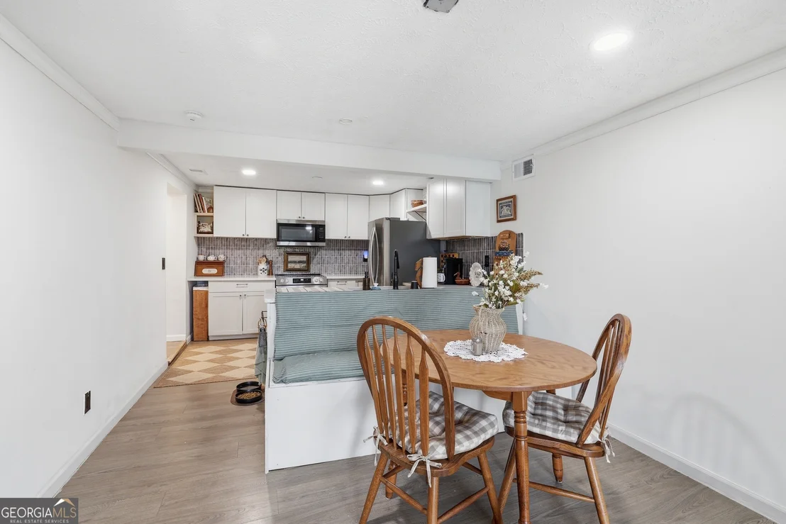 Photo of 5525 Sandy Cross Road