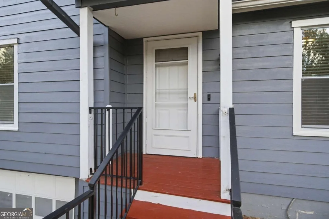 Photo of 115 Aztec Way SE