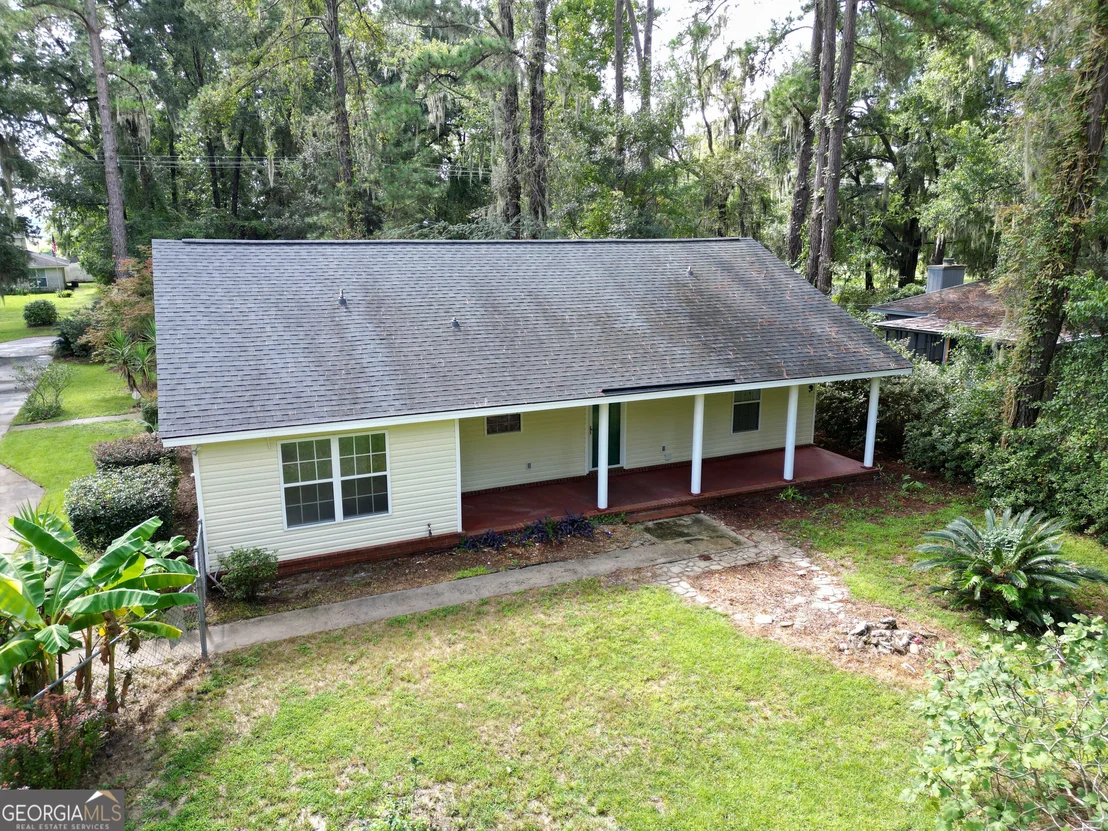 Photo of 504 Lake Drive