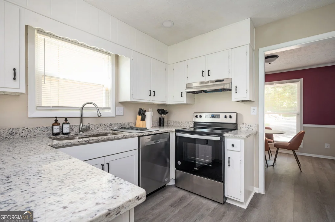 Photo of 1130 Mannbrook Drive