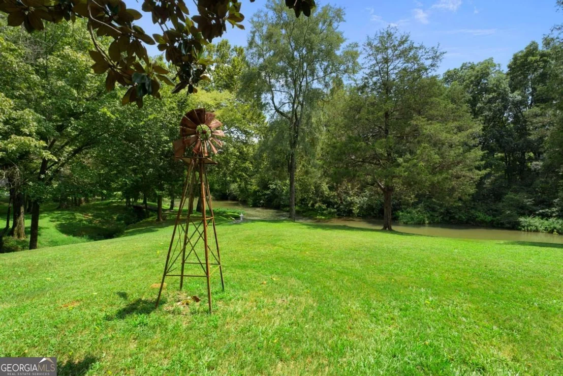 Photo of 2059 Cave Spring Road