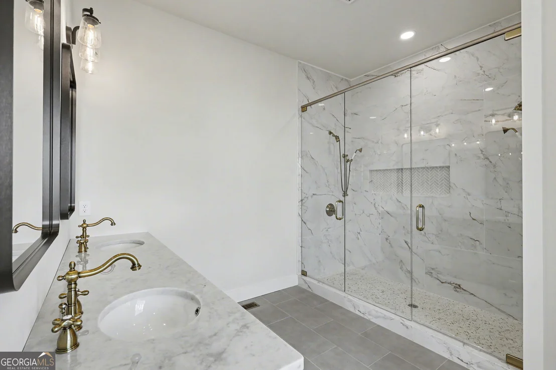 Photo of 416 Winding View