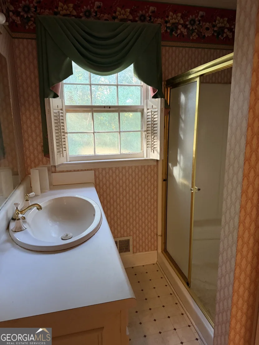 Photo of 299 Rainer Road