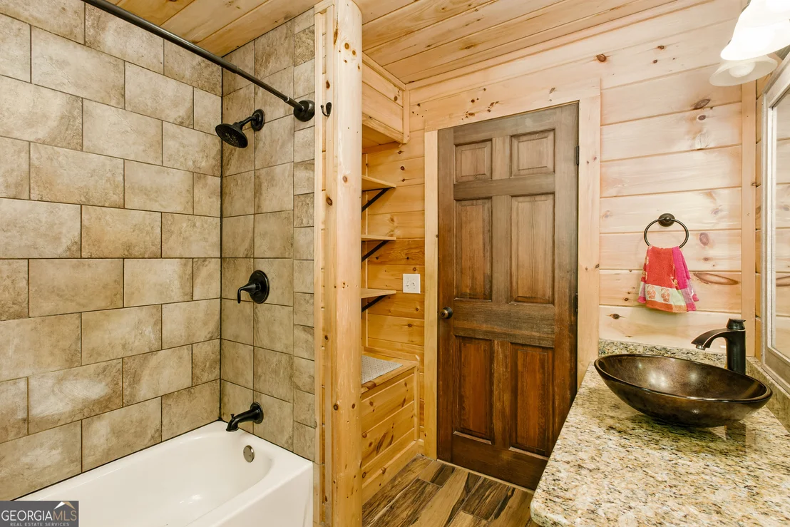 Photo of 4947 Weaver Road