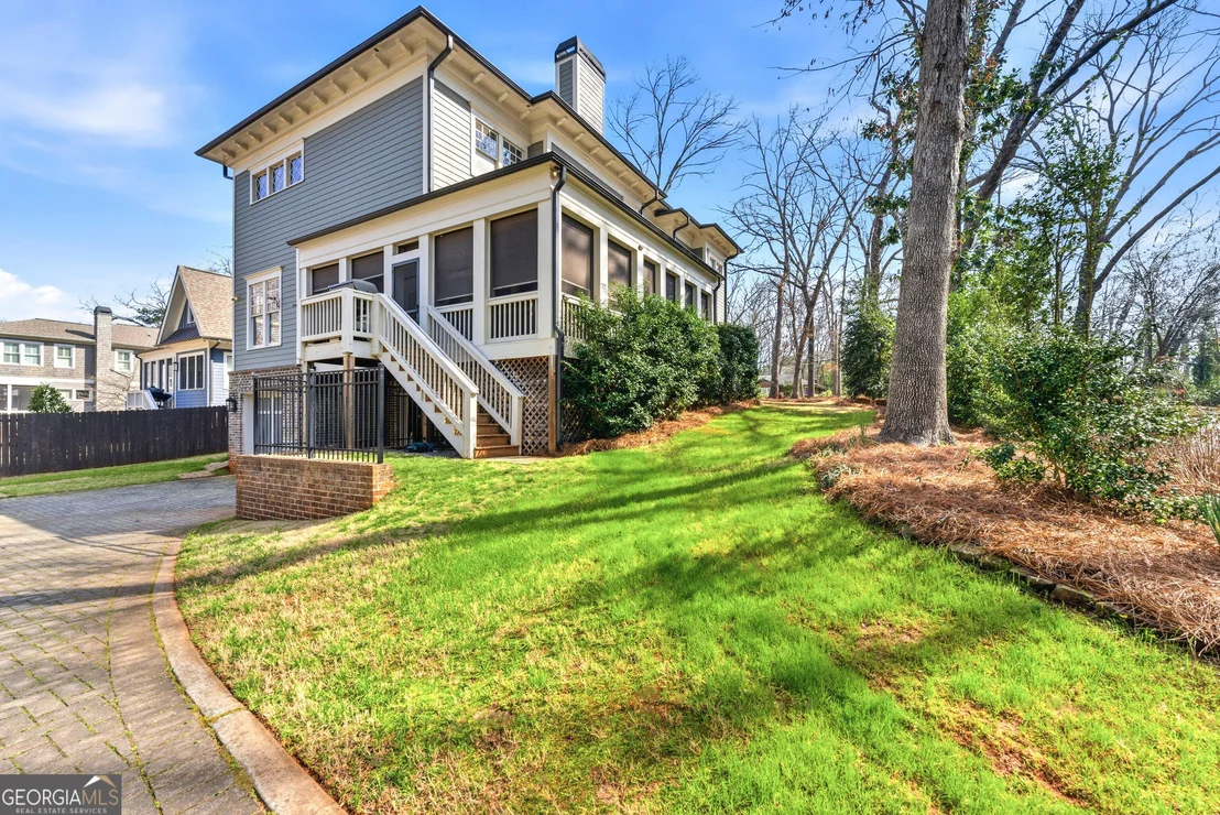 Photo of 1205 Oldfield Road