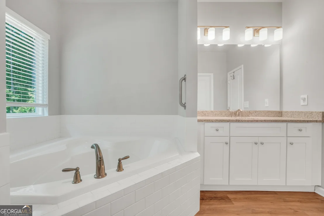 Photo of 534 Giles Road