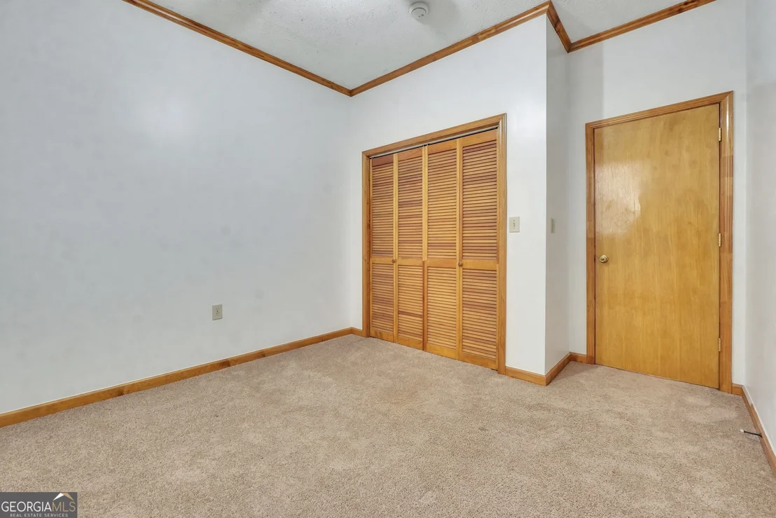 Photo of 370 Davis Road
