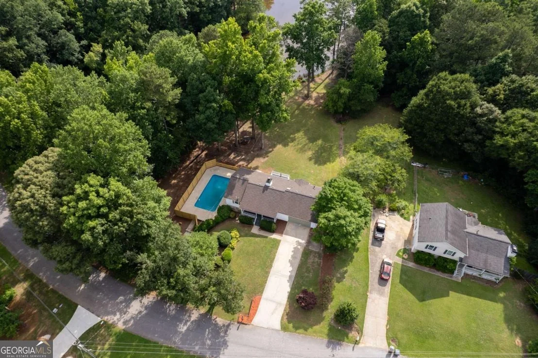 Photo of 60 Lakeside Drive
