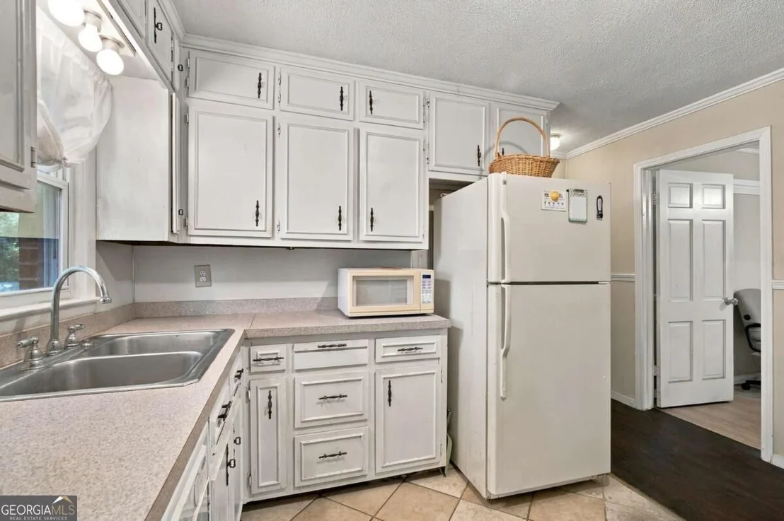 Photo of 2498 Johnson Drive