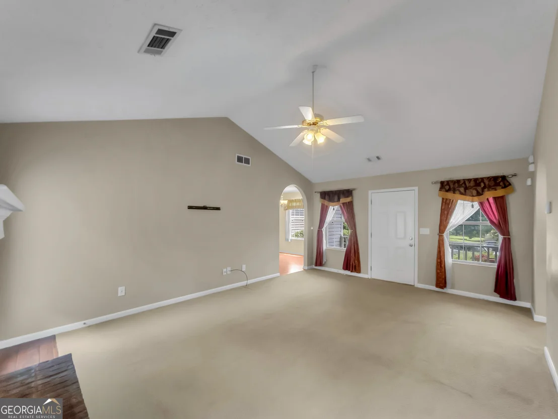 Photo of 1021 Windsor Drive