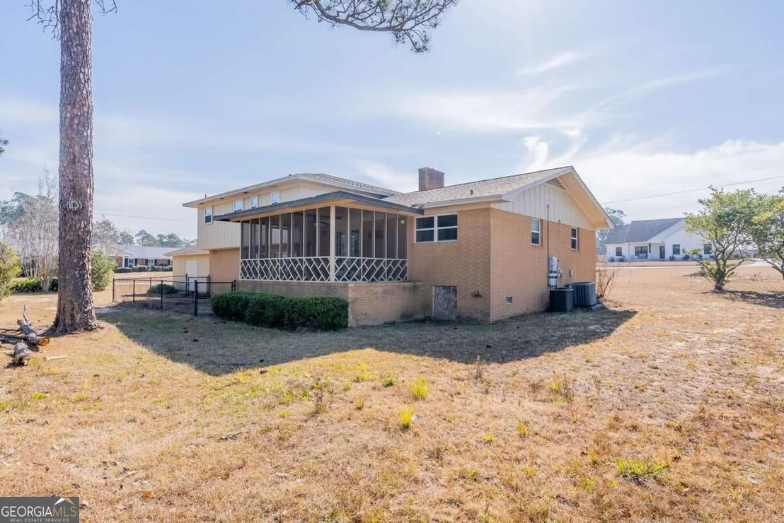 Photo of 1729 W Forest Drive