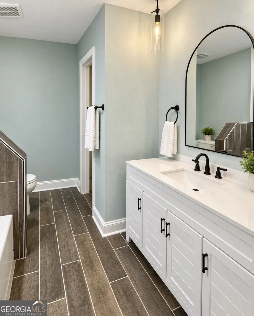 Photo of 405 N Broughton Street