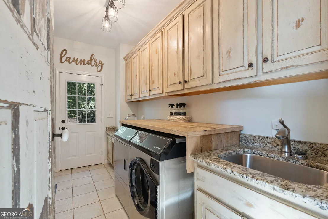 Photo of 505 River Ridge Road
