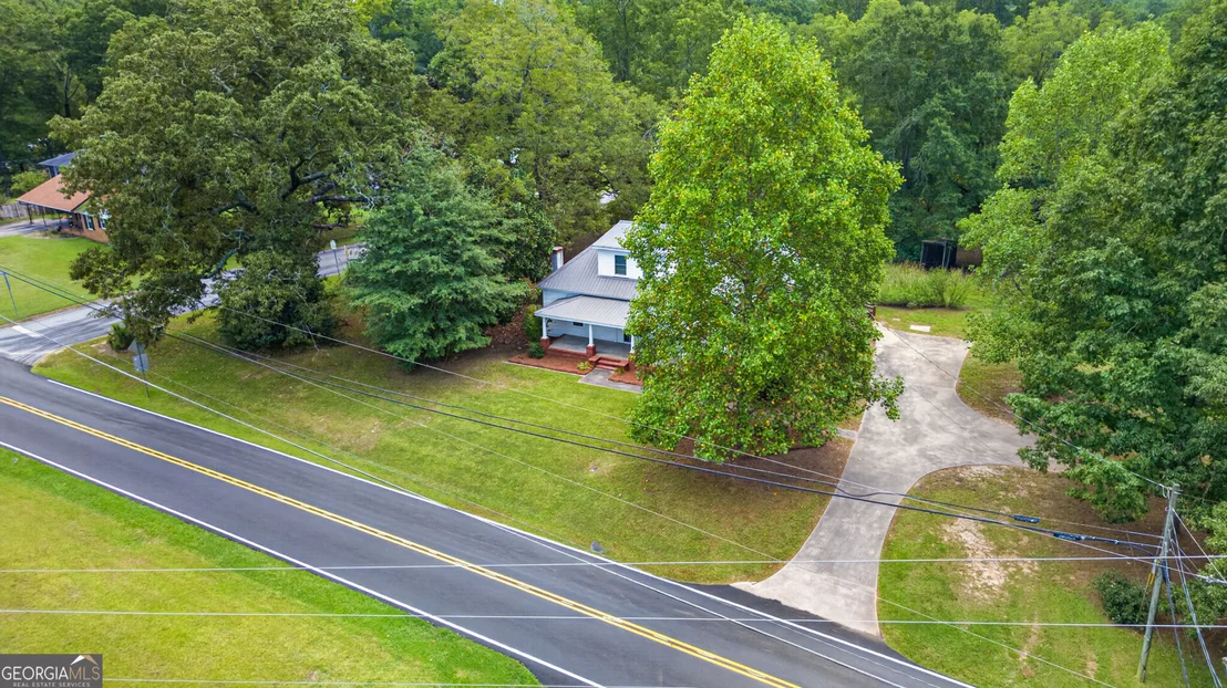 Photo of 406 Vineyard Road