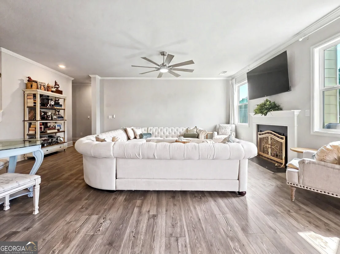 Photo of 349 Garnet Drive