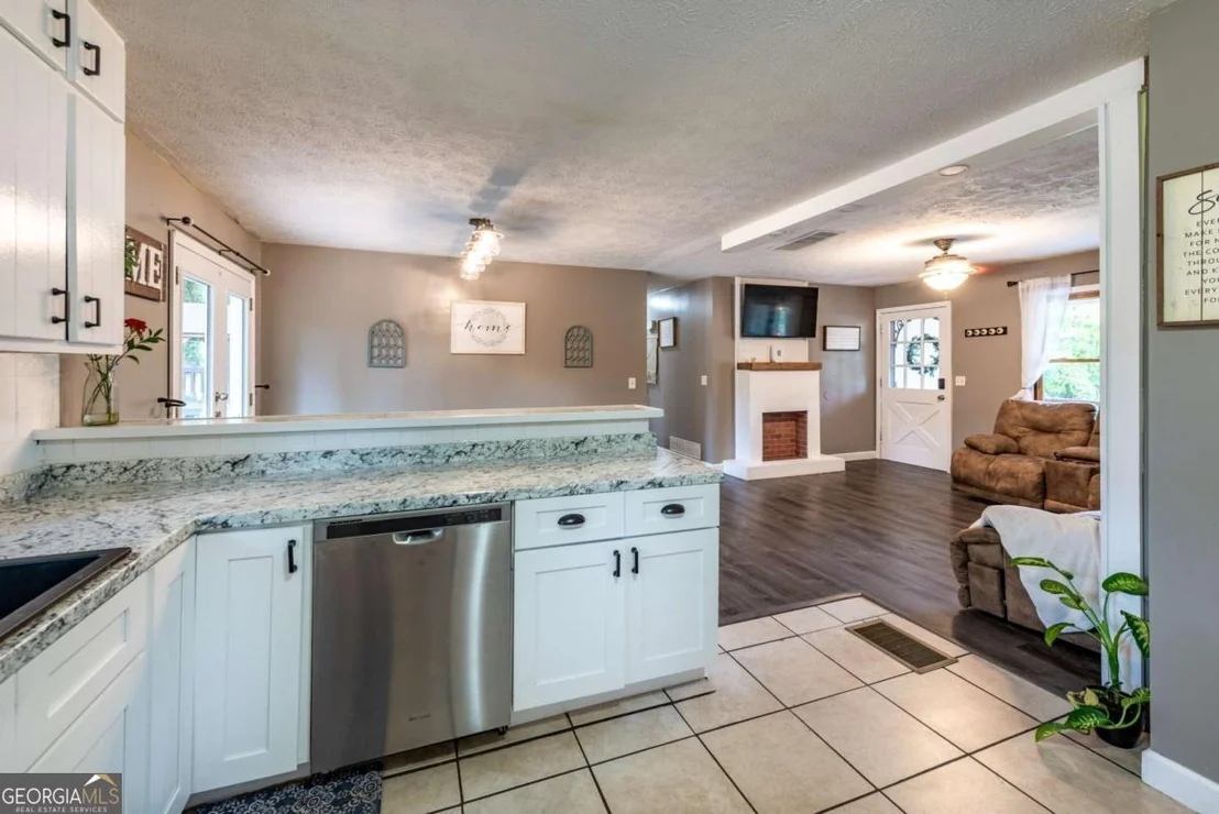 Photo of 795 Pioneer Road