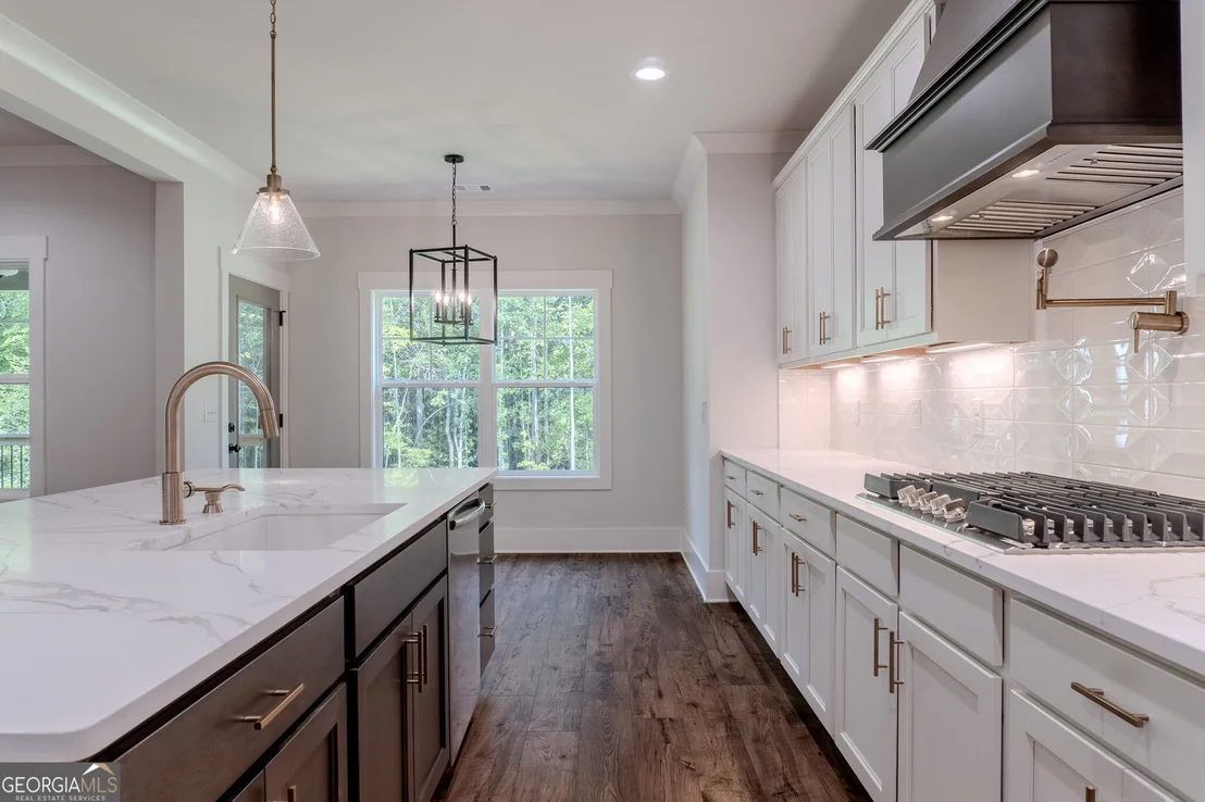 Photo of 1425 Willowbend Place