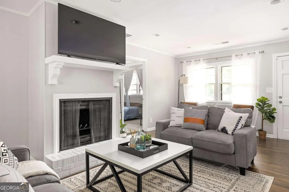 Photo of 3842 Brookcrest Circle