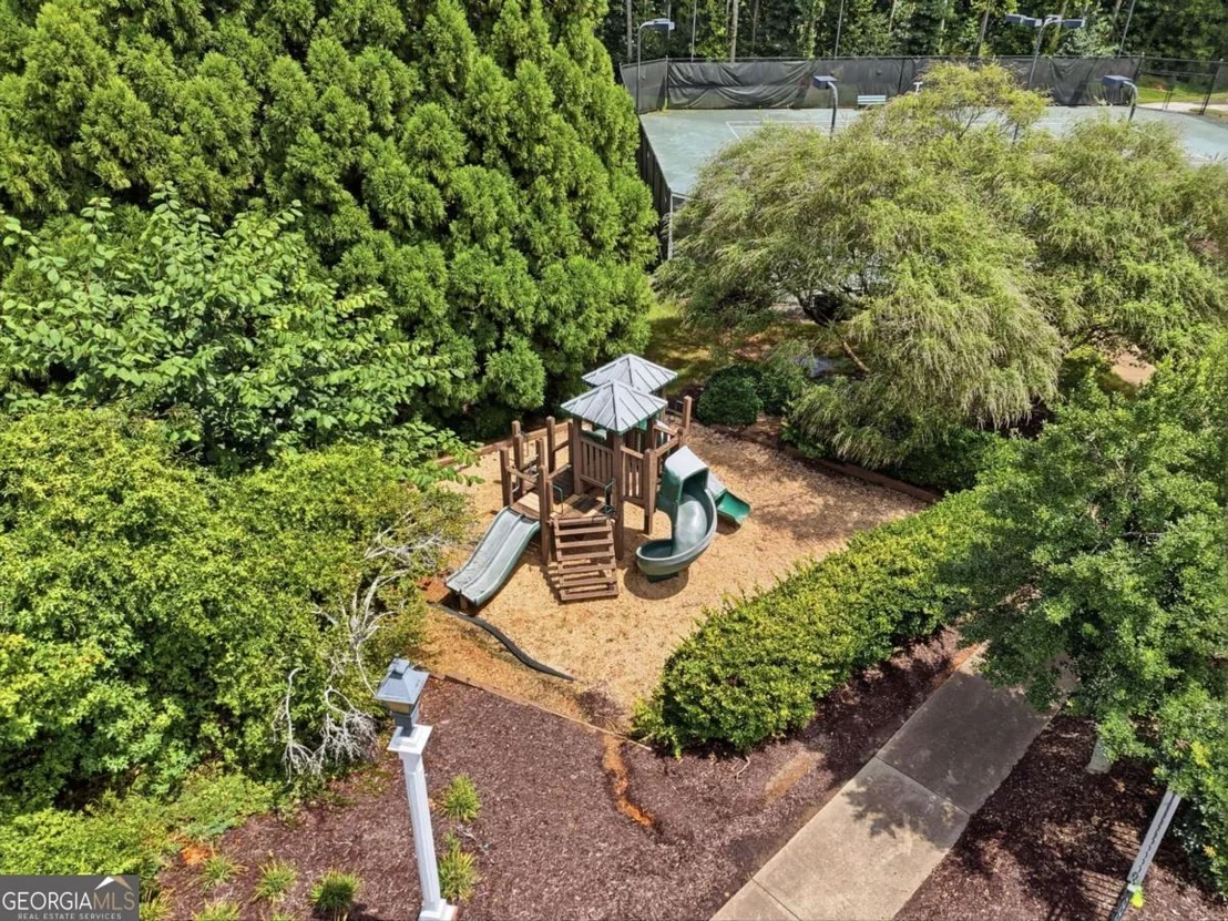 Photo of 214 Glenbrook Lane
