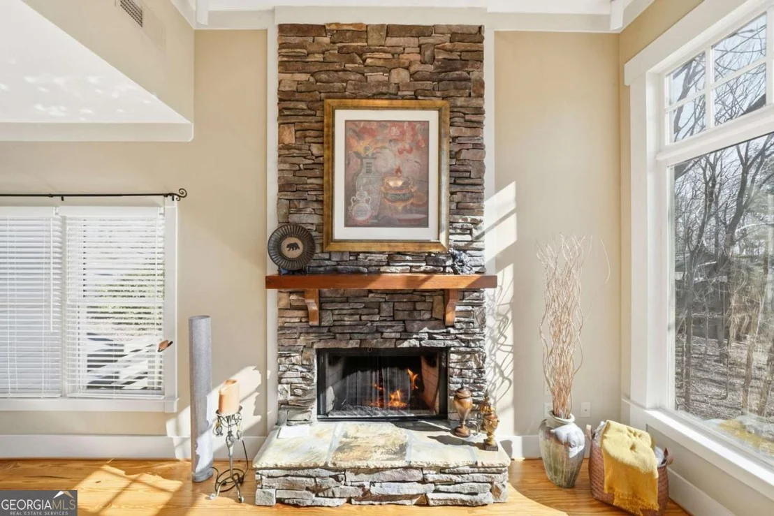 Photo of 425 Sanderlin Mountain Drive