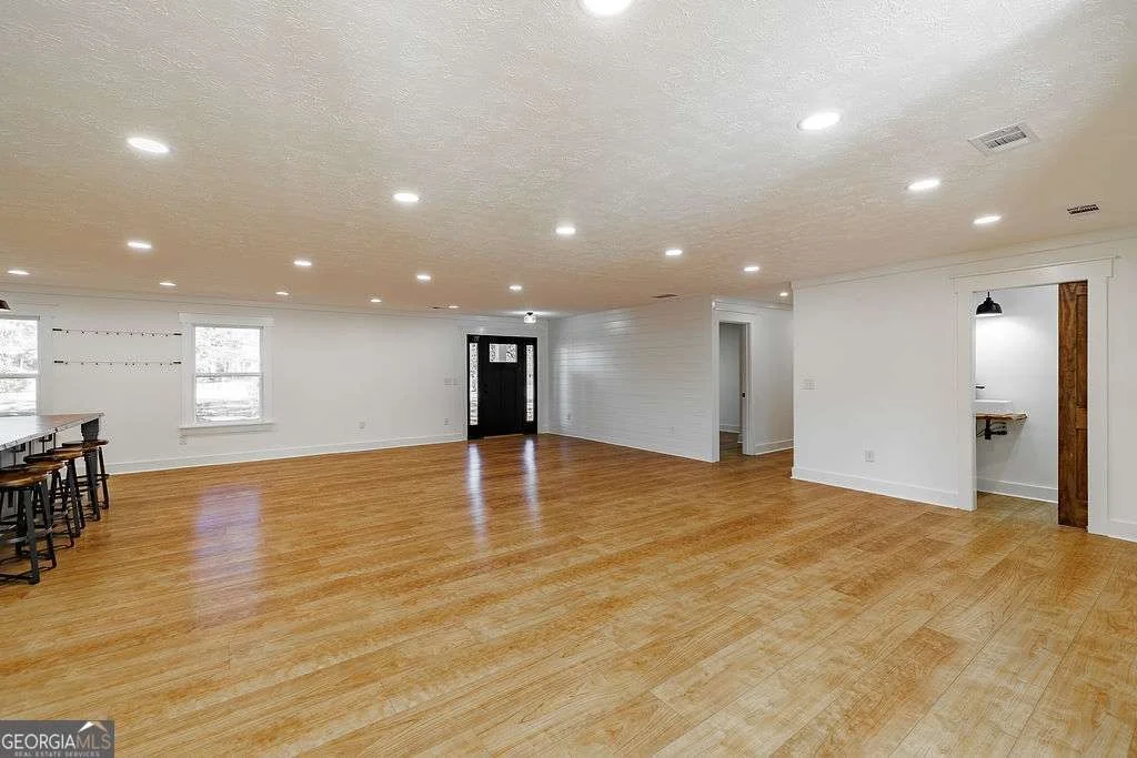 Photo of 1410 Old Bishop Road