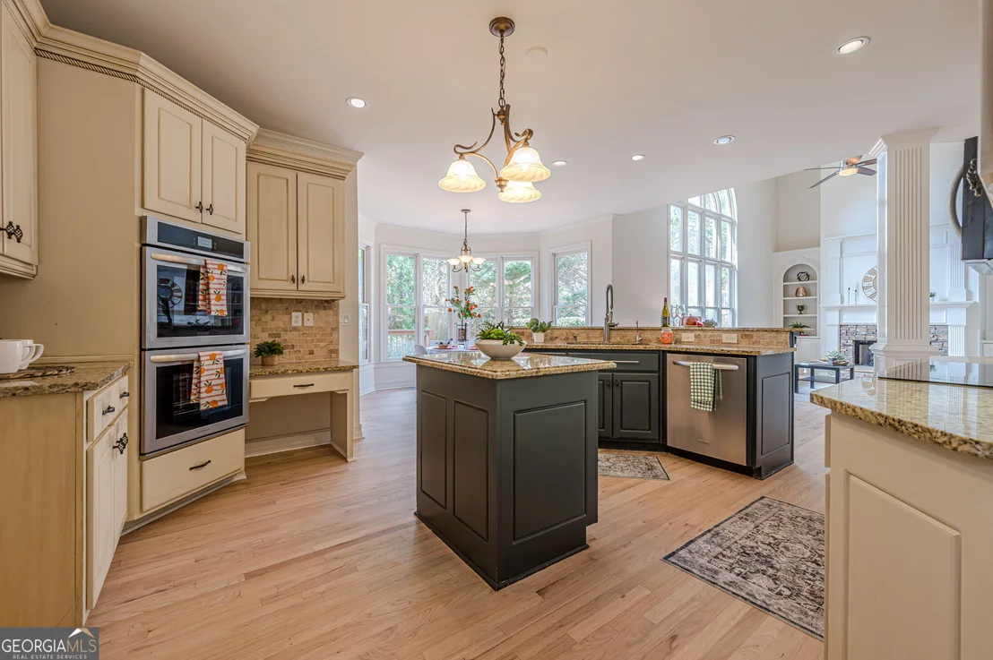 Photo of 6270 Deerwoods Trail