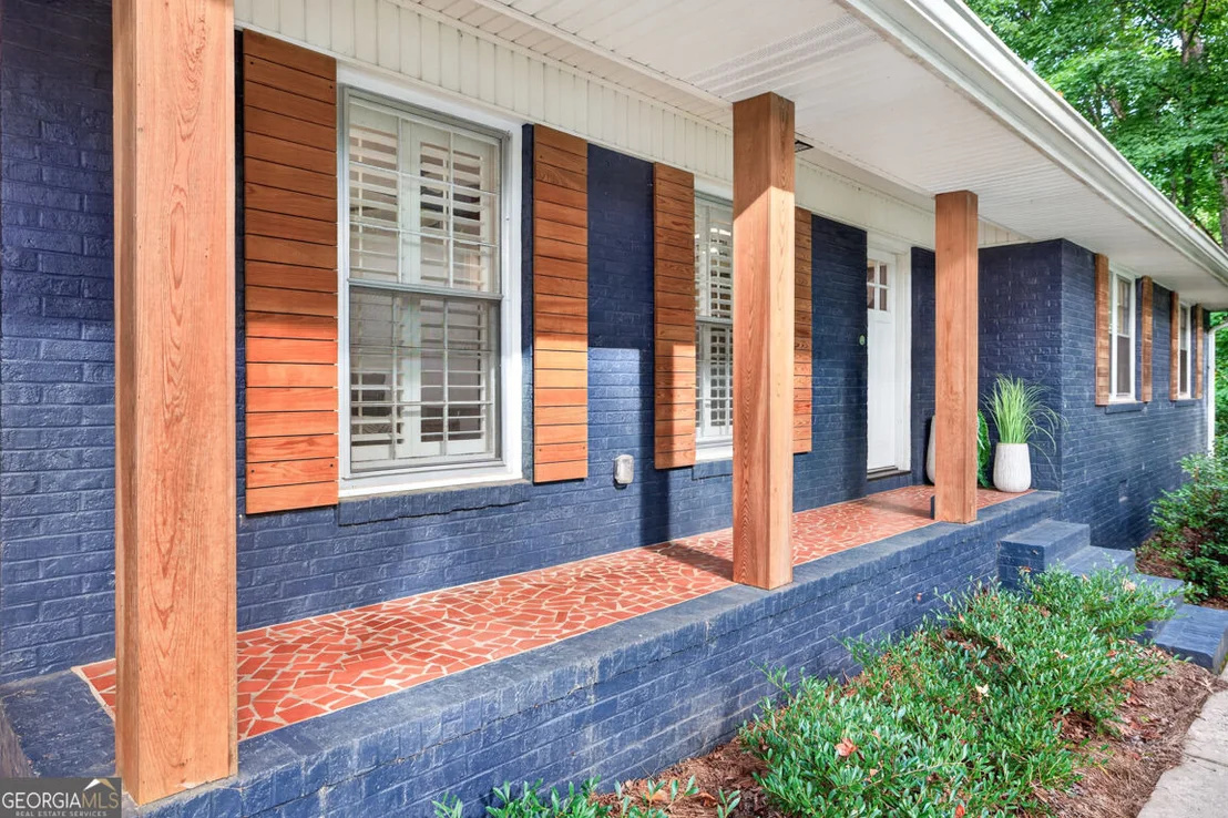 Photo of 327 Dickson Drive