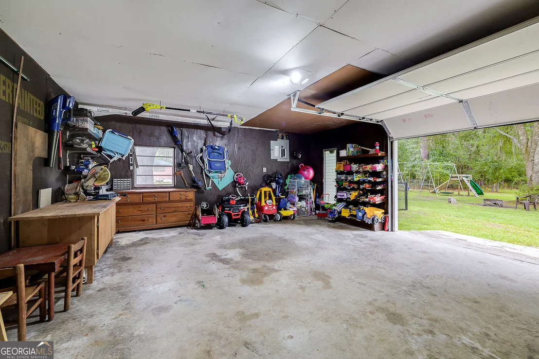 Photo of 1325 Pine Barren Road
