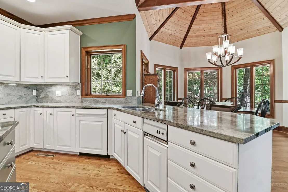 Photo of 560 Shetland Trace
