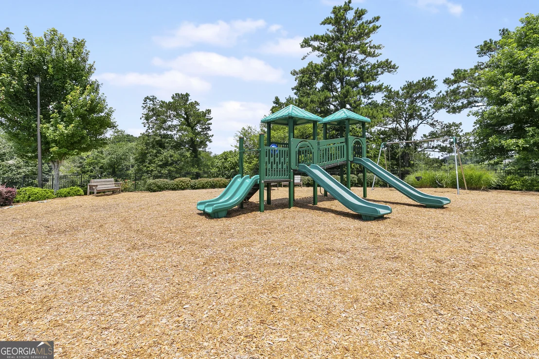 Photo of 710 Bridgeview Drive