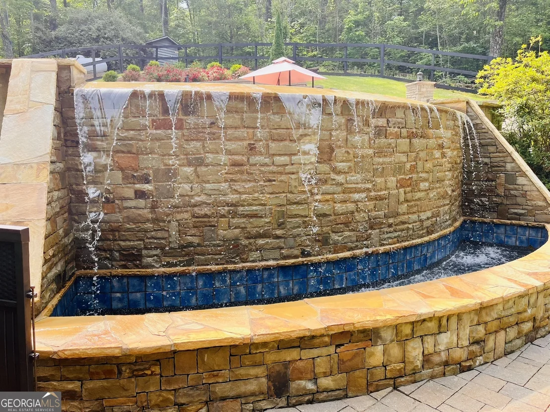 Photo of 74 Valley Drive